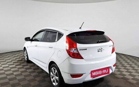 Hyundai Solaris II рестайлинг, 2012 год, 800 000 рублей, 8 фотография