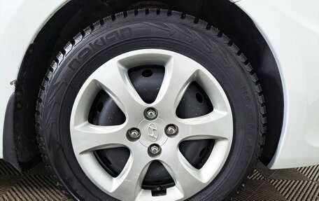 Hyundai Solaris II рестайлинг, 2012 год, 800 000 рублей, 22 фотография