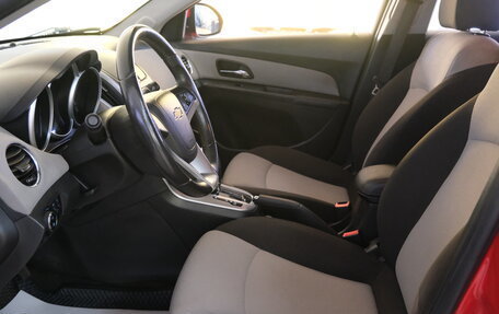 Chevrolet Cruze II, 2013 год, 749 000 рублей, 8 фотография