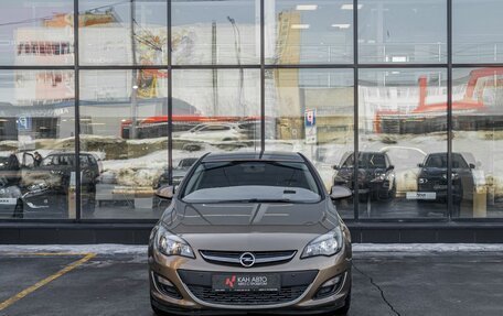 Opel Astra J, 2014 год, 796 600 рублей, 2 фотография