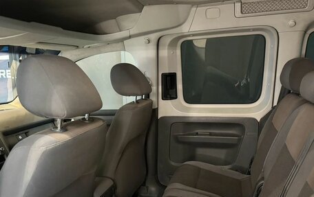 Volkswagen Caddy III рестайлинг, 2011 год, 819 000 рублей, 19 фотография