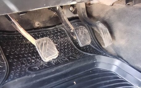 Suzuki Grand Vitara, 2006 год, 850 000 рублей, 10 фотография