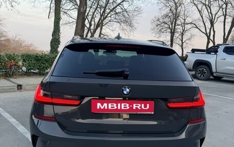 BMW 3 серия, 2019 год, 4 300 000 рублей, 6 фотография