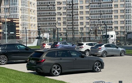 BMW 3 серия, 2019 год, 4 300 000 рублей, 24 фотография