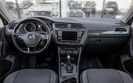 Volkswagen Tiguan II, 2017 год, 1 880 200 рублей, 7 фотография