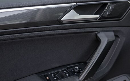 Volkswagen Tiguan II, 2017 год, 1 880 200 рублей, 10 фотография