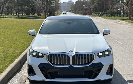 BMW 5 серия, 2024 год, 6 950 000 рублей, 1 фотография