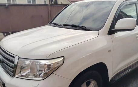 Toyota Land Cruiser 200, 2011 год, 3 350 000 рублей, 3 фотография