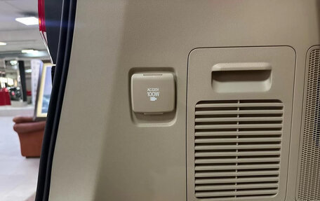 Toyota Land Cruiser, 2022 год, 12 999 990 рублей, 15 фотография