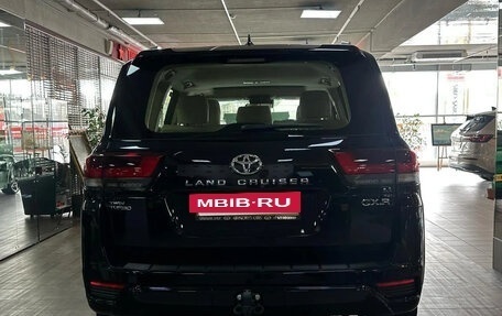 Toyota Land Cruiser, 2022 год, 12 999 990 рублей, 5 фотография