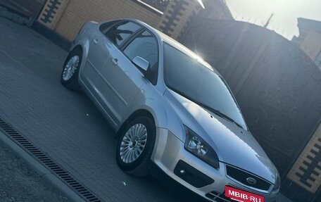 Ford Focus II рестайлинг, 2006 год, 430 000 рублей, 2 фотография