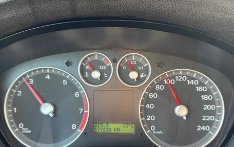 Ford Focus II рестайлинг, 2006 год, 430 000 рублей, 17 фотография