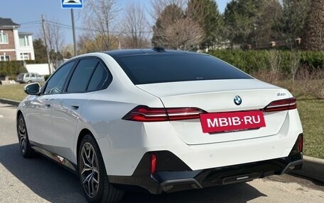 BMW 5 серия, 2024 год, 6 950 000 рублей, 6 фотография