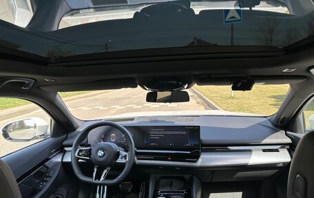 BMW 5 серия, 2024 год, 6 950 000 рублей, 11 фотография