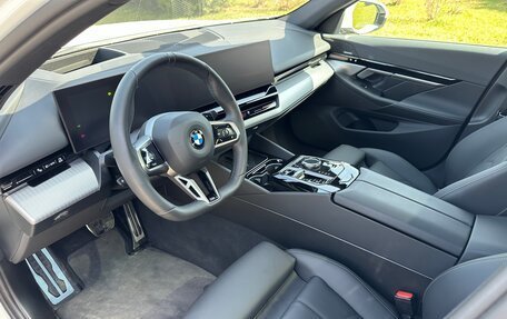 BMW 5 серия, 2024 год, 6 950 000 рублей, 26 фотография