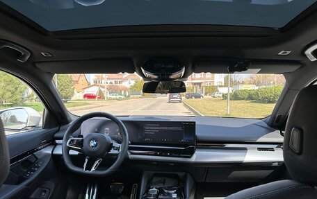 BMW 5 серия, 2024 год, 6 950 000 рублей, 33 фотография