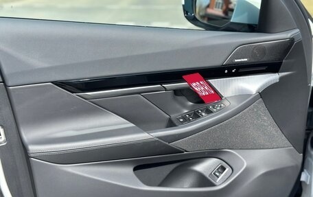 BMW 5 серия, 2024 год, 6 950 000 рублей, 28 фотография