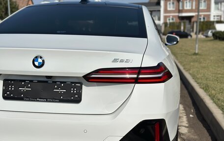 BMW 5 серия, 2024 год, 6 950 000 рублей, 40 фотография