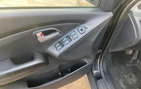 Hyundai ix35 I рестайлинг, 2013 год, 895 000 рублей, 14 фотография