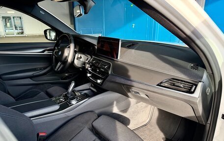 BMW 5 серия, 2021 год, 5 000 000 рублей, 14 фотография