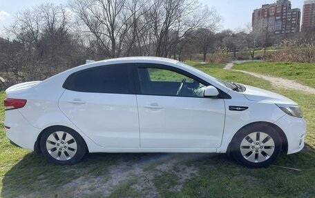 KIA Rio III рестайлинг, 2017 год, 1 050 000 рублей, 3 фотография
