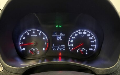 Hyundai Solaris II рестайлинг, 2017 год, 827 000 рублей, 15 фотография