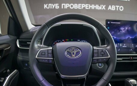 Toyota Highlander, 2026 год, 5 900 000 рублей, 12 фотография
