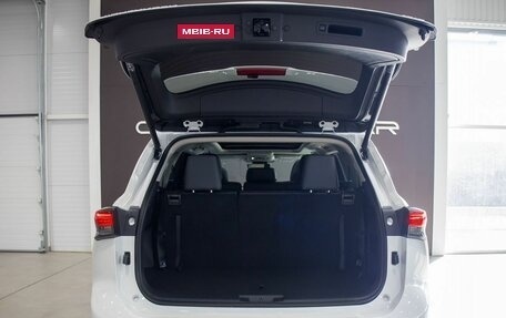 Toyota Highlander, 2026 год, 5 900 000 рублей, 9 фотография