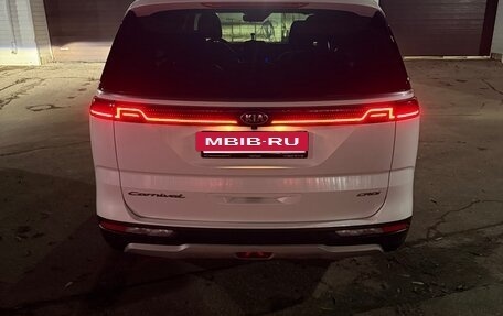 KIA Carnival, 2021 год, 3 600 000 рублей, 4 фотография