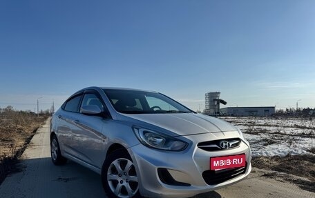 Hyundai Solaris II рестайлинг, 2012 год, 760 000 рублей, 1 фотография