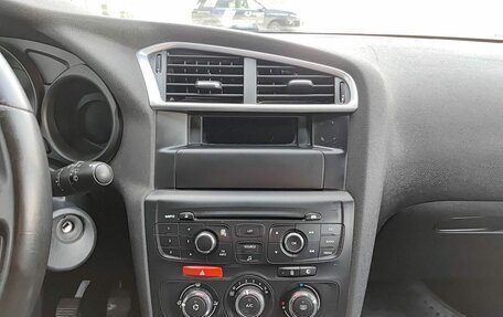 Citroen C4 II рестайлинг, 2011 год, 549 800 рублей, 18 фотография