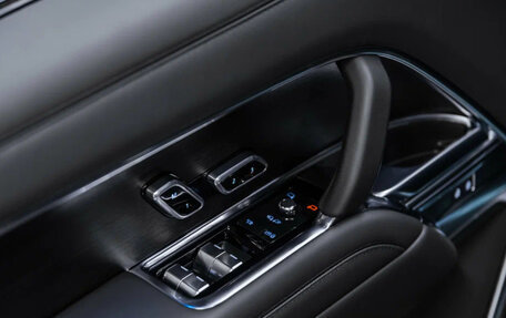 Land Rover Range Rover IV рестайлинг, 2025 год, 26 650 000 рублей, 26 фотография