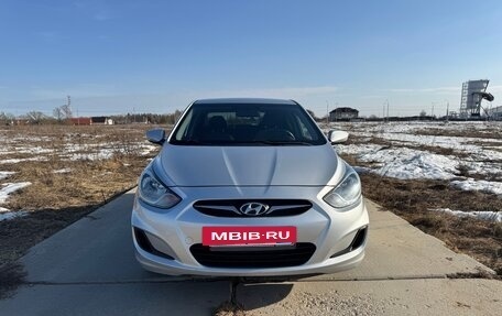 Hyundai Solaris II рестайлинг, 2012 год, 760 000 рублей, 2 фотография