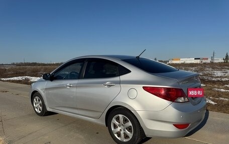 Hyundai Solaris II рестайлинг, 2012 год, 760 000 рублей, 7 фотография
