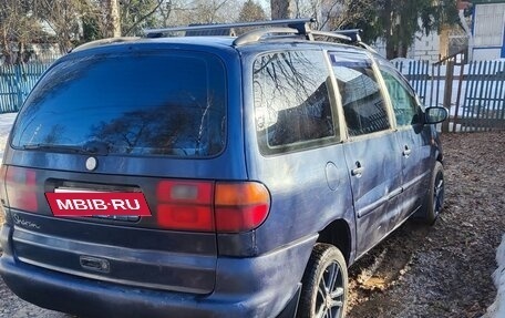 Volkswagen Sharan I рестайлинг, 1998 год, 298 000 рублей, 2 фотография