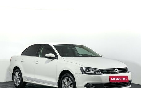 Volkswagen Jetta VI, 2013 год, 997 000 рублей, 3 фотография