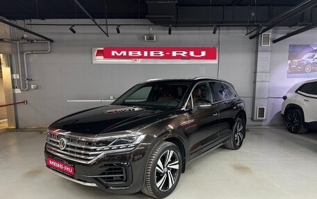 Volkswagen Touareg III, 2018 год, 5 470 000 рублей, 1 фотография