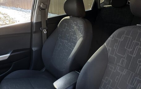 KIA Rio III рестайлинг, 2014 год, 1 050 000 рублей, 13 фотография