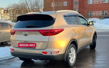 KIA Sportage IV рестайлинг, 2018 год, 1 985 000 рублей, 4 фотография