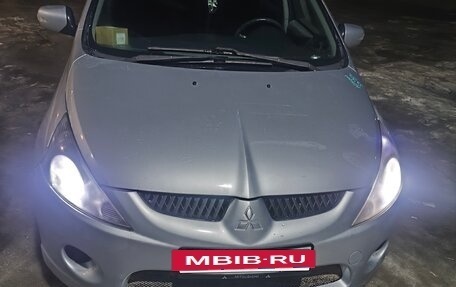 Mitsubishi Grandis, 2005 год, 650 000 рублей, 2 фотография