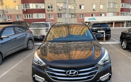 Hyundai Santa Fe III рестайлинг, 2017 год, 2 499 000 рублей, 2 фотография