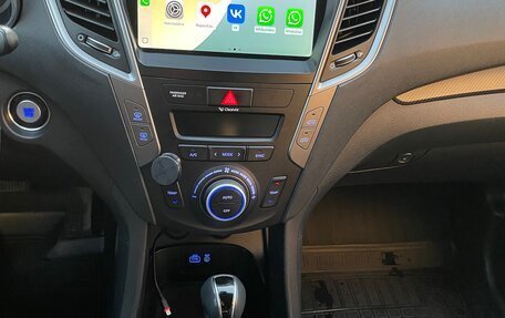 Hyundai Santa Fe III рестайлинг, 2017 год, 2 499 000 рублей, 11 фотография