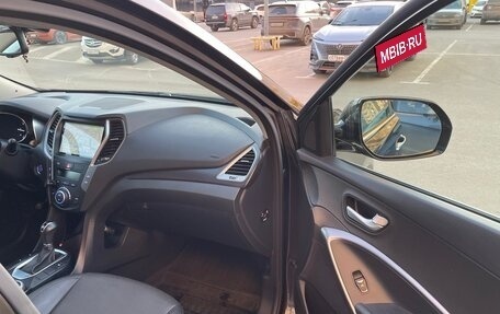 Hyundai Santa Fe III рестайлинг, 2017 год, 2 499 000 рублей, 14 фотография