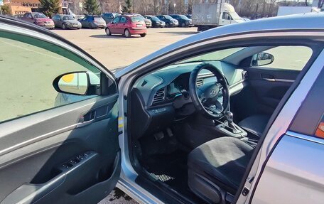 Hyundai Elantra VI рестайлинг, 2019 год, 1 850 000 рублей, 14 фотография