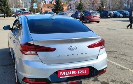 Hyundai Elantra VI рестайлинг, 2019 год, 1 850 000 рублей, 5 фотография