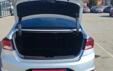 Hyundai Elantra VI рестайлинг, 2019 год, 1 850 000 рублей, 6 фотография