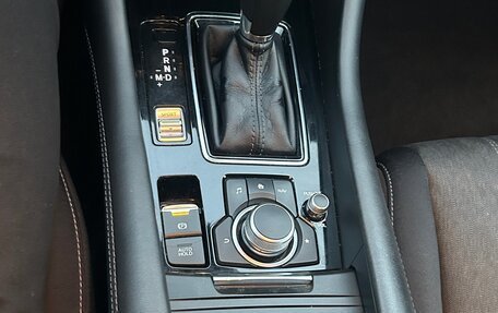 Mazda 6, 2018 год, 1 850 000 рублей, 6 фотография