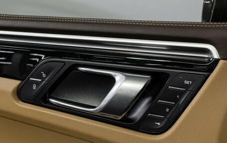 Porsche Macan I рестайлинг, 2017 год, 4 400 000 рублей, 17 фотография