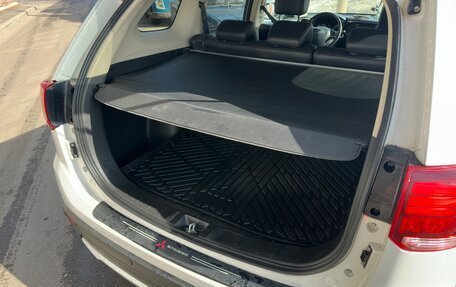 Mitsubishi Outlander III рестайлинг 3, 2017 год, 2 200 000 рублей, 5 фотография