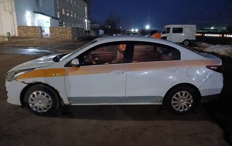 KIA Rio IV, 2017 год, 560 000 рублей, 2 фотография